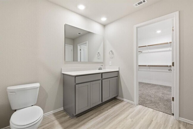 Building Photo - 12809 Village Spun Plz