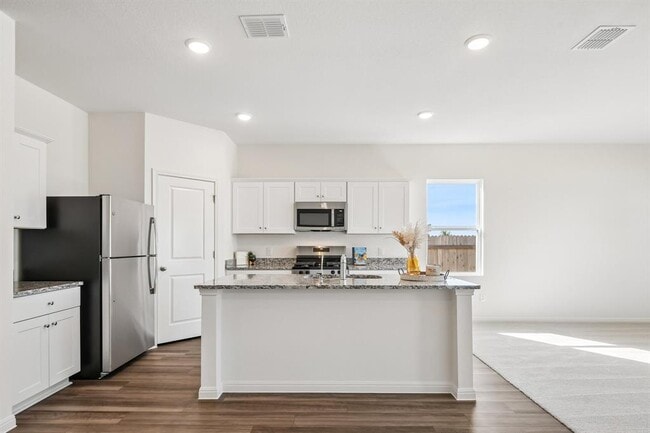 Building Photo - 1305 Morris Lp
