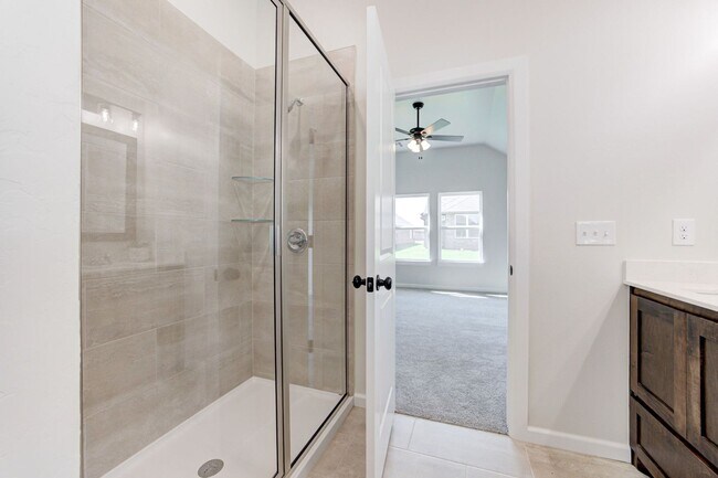 Building Photo - Brand New Home in Mustang!