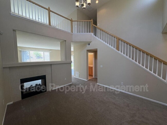 Building Photo - 910 Humboldt Way