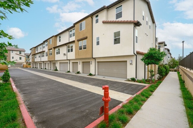 Building Photo - BRAND NEW 3 BEDROOM 2 BATH CONDO IN COVINA!