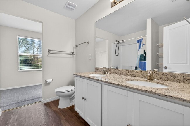 Building Photo - 4 Bedroom Home 2 Story