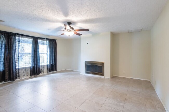 Building Photo - 17423 Baronshire Dr