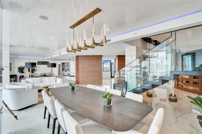 Building Photo - 4000 Island Blvd