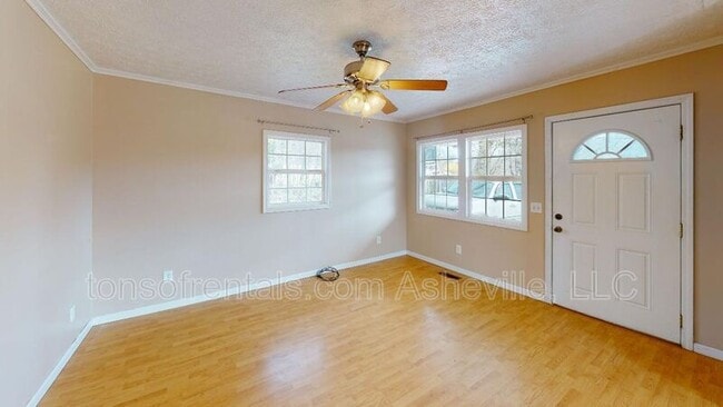 Building Photo - 93 N Canton Rd