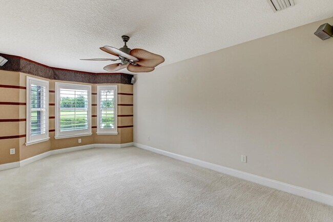 Building Photo - Lake  & Golf Course View Home in North Hampton