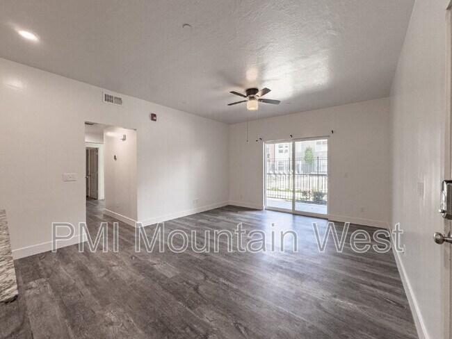 Building Photo - 875 S Depot St