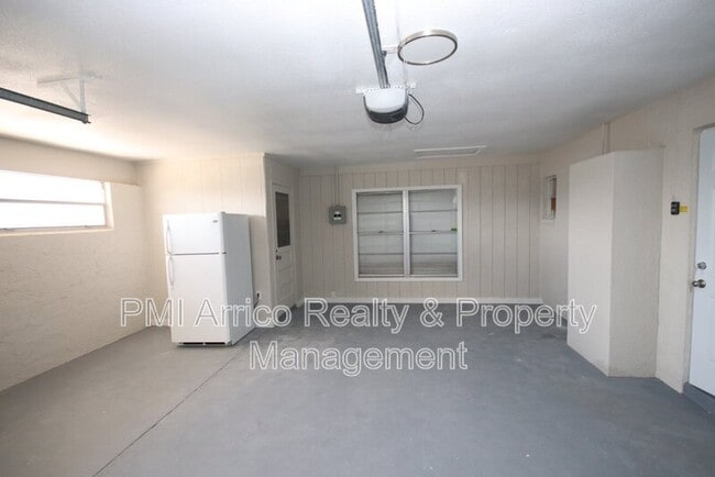 Building Photo - 671 Allegheny Dr