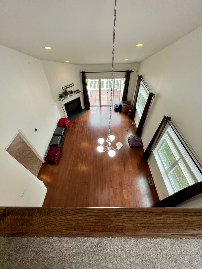 Building Photo - Luxurious 4-Bedroom Corner Townhome in Newtown Square! Available mid-April!