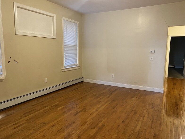 Primary Photo - 307 Goldsmith Ave