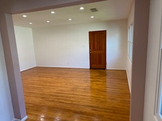 living room - 444 N Hollywood Way