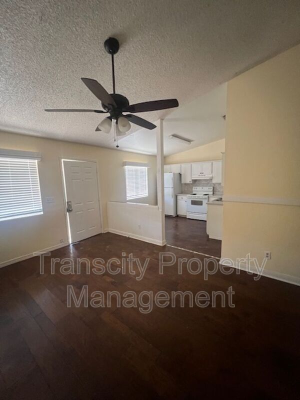 Primary Photo - 4714 E Caballero St