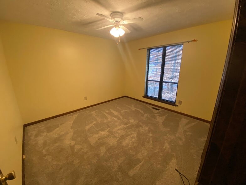 Building Photo - 5100 Forest Mist Dr SE