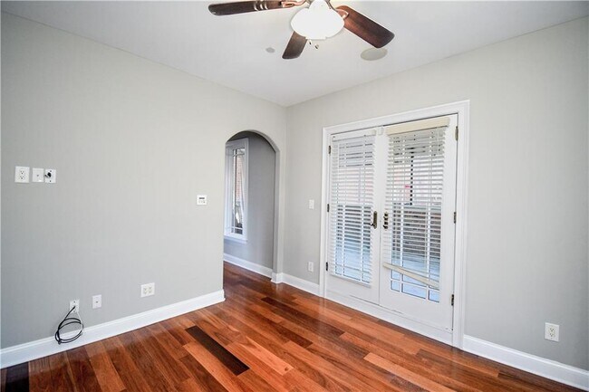 Building Photo - 4 Prichard Way NE