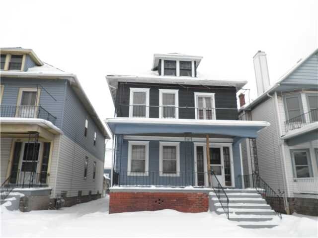 Primary Photo - 309 E Delavan Ave