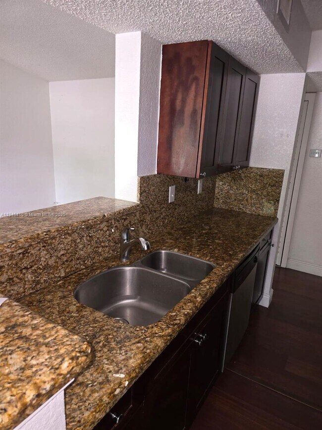 Building Photo - 10681 SW 156th Pl