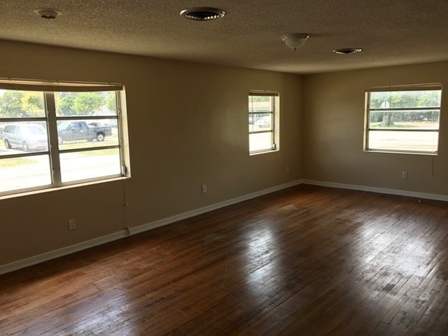 Building Photo - 3586 Kirk Rd