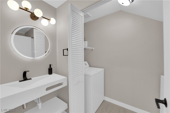 Building Photo - 8739 Villa Jeremiah Ln