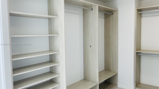 Building Photo - 17301 Biscayne Blvd