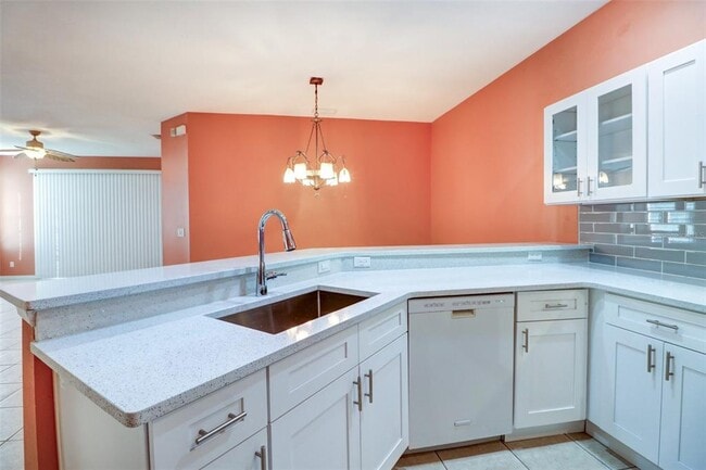 Building Photo - 210 Mystic Falls Dr