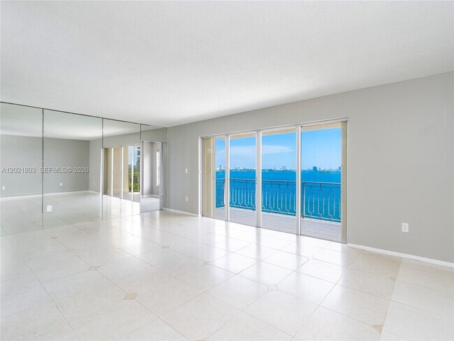 Building Photo - 11111 Biscayne Blvd