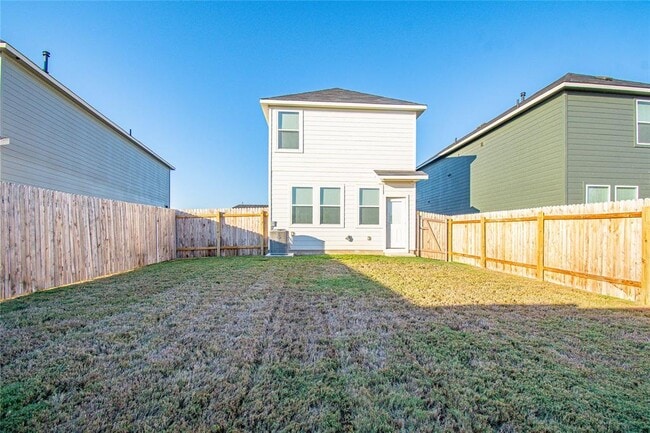 Building Photo - 201 Varner Way