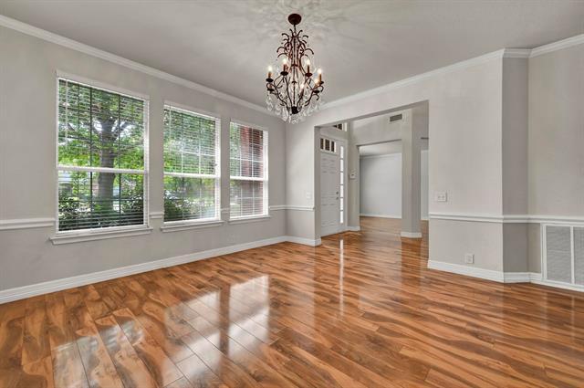 Building Photo - 306 Canyon Lake Dr