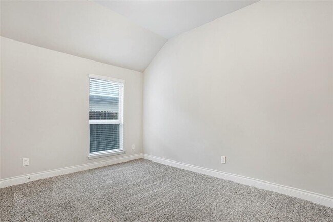 Building Photo - 204 Magdalene Way