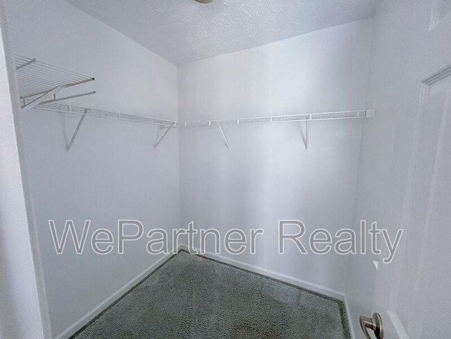 Building Photo - 4222 High Park Ln