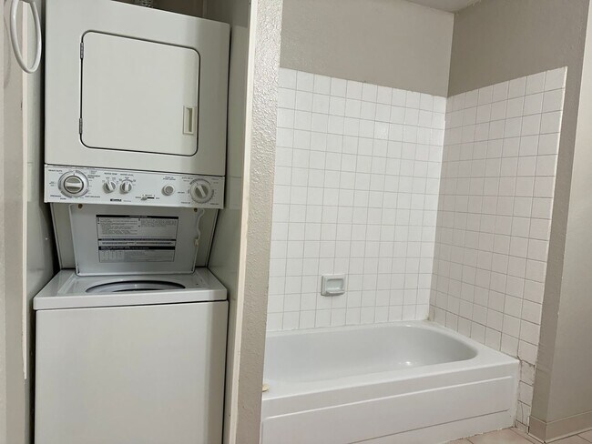 Building Photo - One Bedroom For Rent
