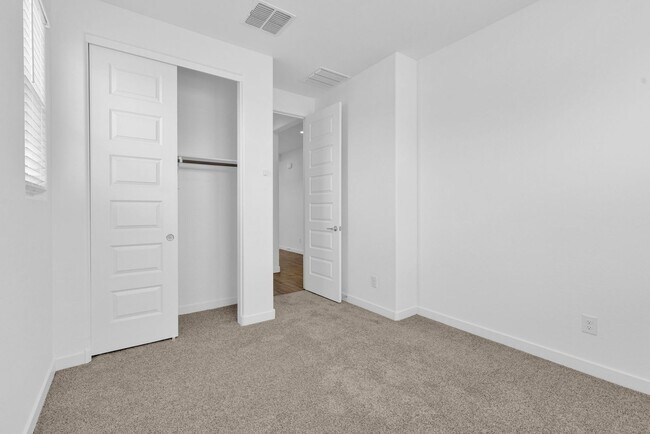 Building Photo - Brand New 4 bed/3 bath in Hawes Crossing C...