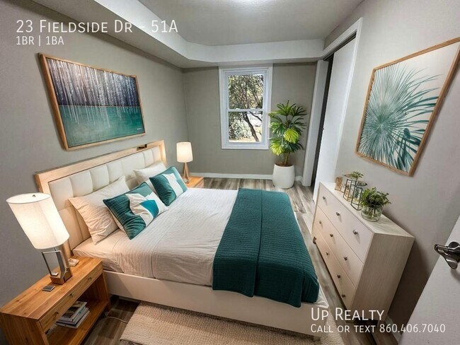 Building Photo - 23 Fieldside Dr