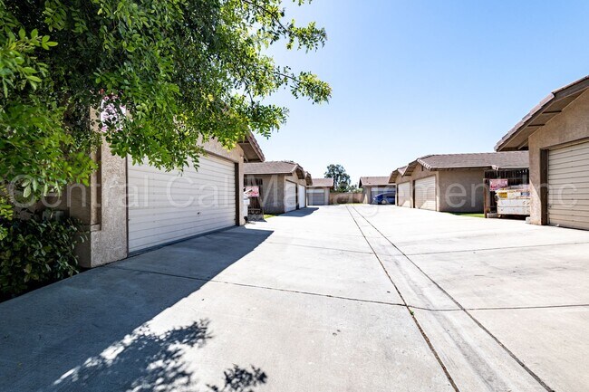 Building Photo - 4205 Kilterbury Ln