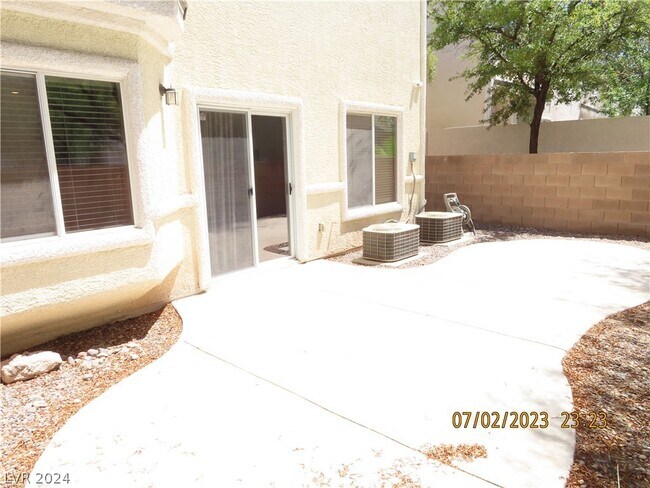 Building Photo - 235 Devotion Ct