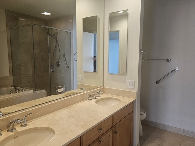 Building Photo - 415 E North Water St