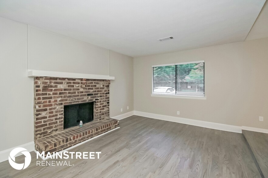 Building Photo - 10084 Silent Trail