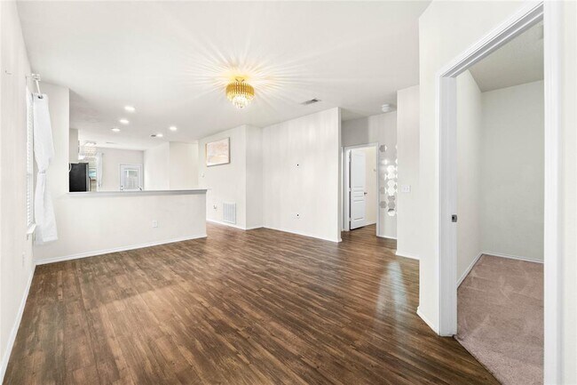Building Photo - 4423 Champions Landing Dr