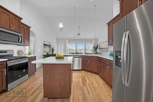 Building Photo - Owasso Dream Home! New Construction! Encla...