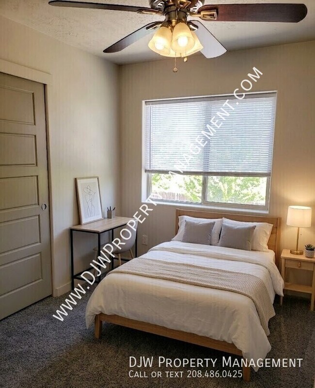 Building Photo - 3006 N LeBlanc Way