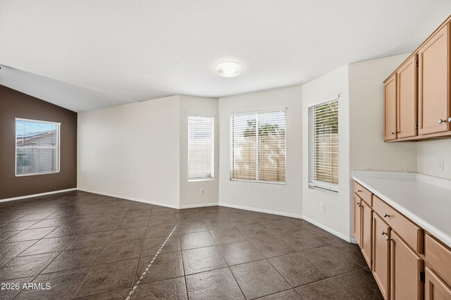 Building Photo - 5011 W Kristal Way
