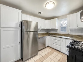 Building Photo - 1832 N Culpeper St