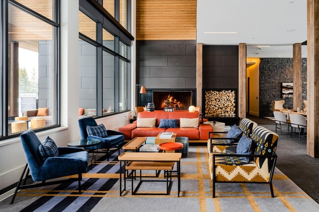 Building Photo - 4 Boathouse Way