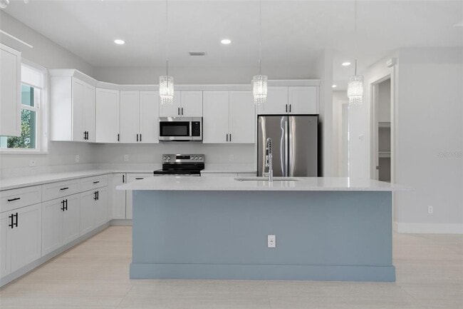 Building Photo - 5611 Shaffer Ave