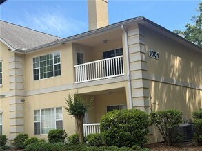Building Photo - 1001 Holly Dr