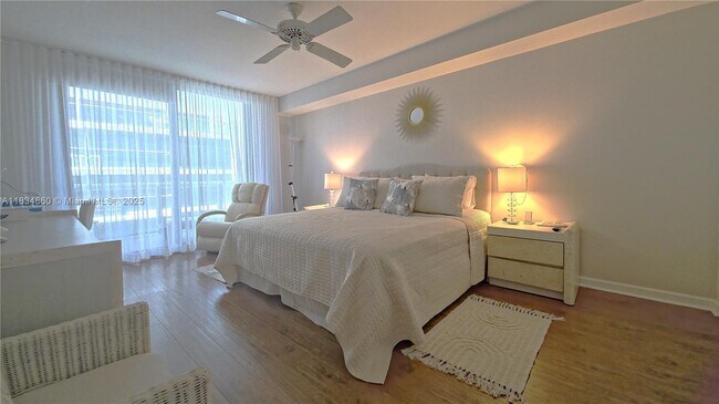 Building Photo - 9455 Collins Ave