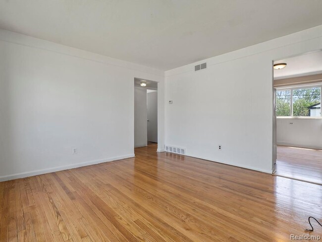 Building Photo - 24561 Berry Ave