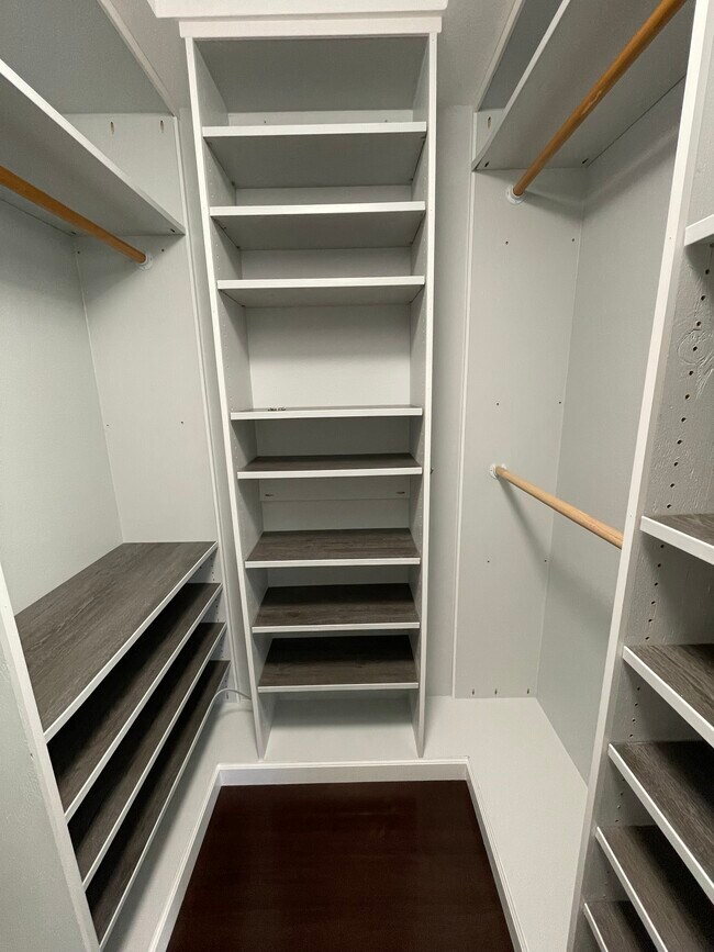 Building Photo - 707 125th Pl NW