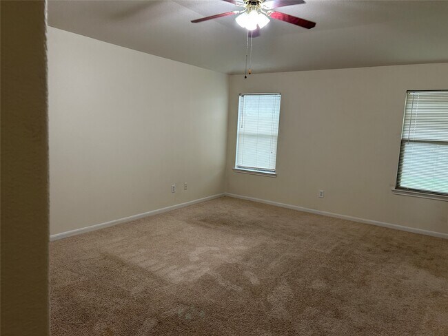 Building Photo - 5218 Meadow Canyon Dr