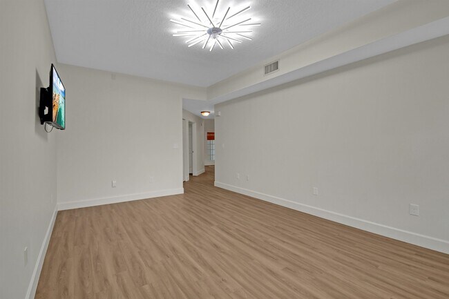 Building Photo - 35111 Harbour Vista Cir