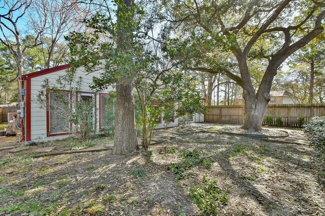 Building Photo - 15203 Carols Way Dr